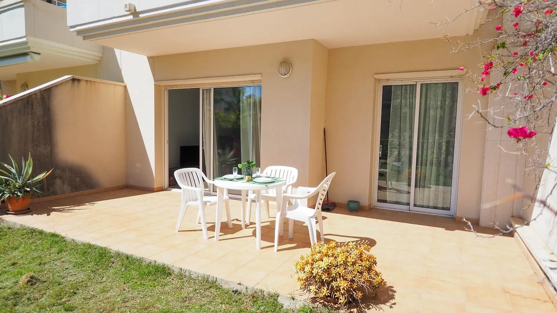 Apartment Flip Flop Beach House By Hello Homes Sitges