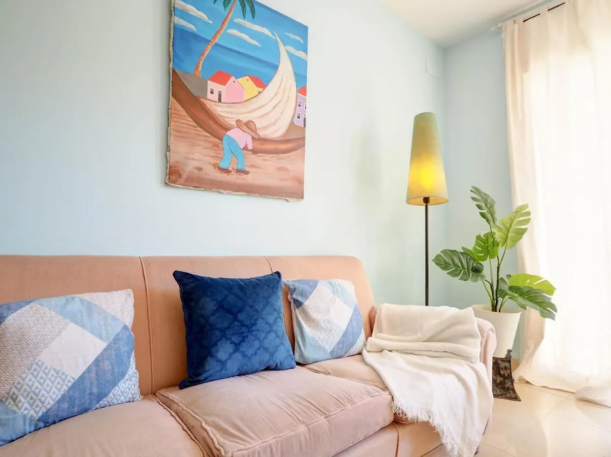 Flip Flop Beach House By Hello Homes Sitges 0*,  Spain