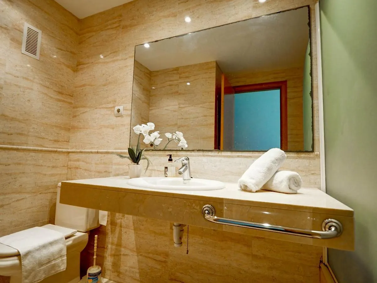 Flip Flop Beach House By Hello Homes Sitges 0*,  Španělsko